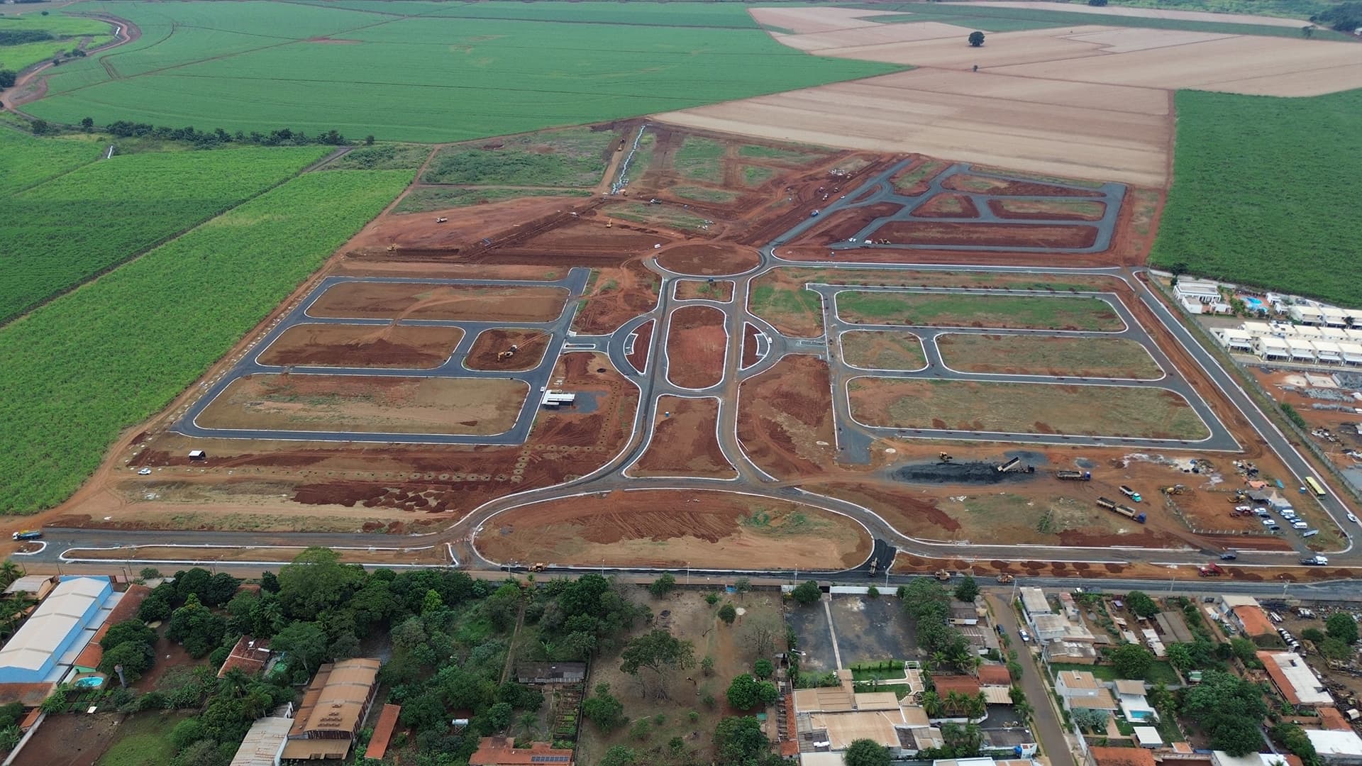 Vista aérea do canteiro de obras do ElloVille em Maio de 2026